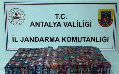 Döşemealtı’nda 314 adet kaçak elektronik sigara ele geçirildi
