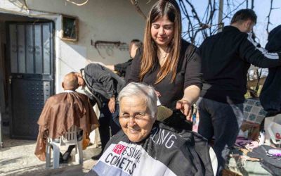 Manavgat Belediyesi’nden kırsal mahallelerde bayram öncesi ücretsiz kuaför hizmeti
