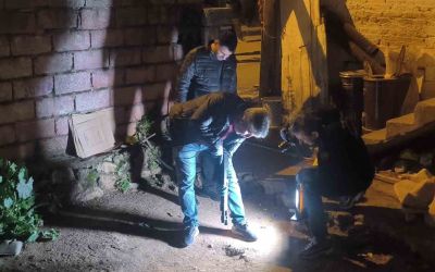 Komşuların tartışması silahlı kavgaya dönüştü: 2 yaralı
