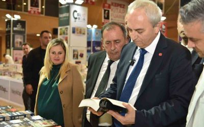 Kepez’de kitap fuarı kapılarını açıyor

