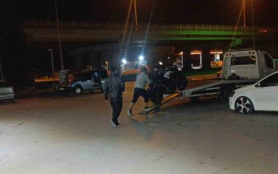 Antalya’da plakasız ve abartı egzozlu motosiklete 62 bin TL ceza kesildi
