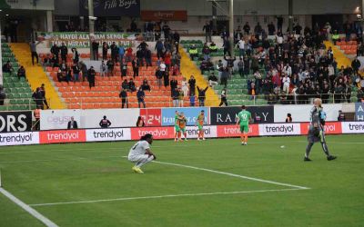 Trendyol Süper Lig: Corendon Alanyaspor: 5 - Kocaelispor: 0 (Maç sonucu)
