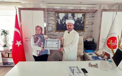 Alman kadın Kelime-i Şehadet getirerek Müslüman oldu
