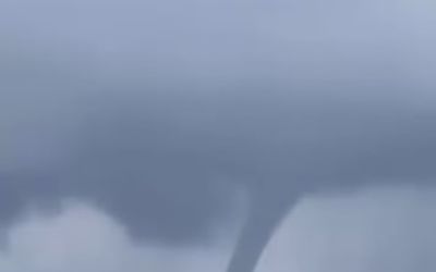 Antalya’da korkutan hortum karaya ulaşmadan kayboldu
