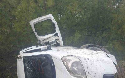 Akseki-Manavgat Karayolunda hafif ticari araç şarampole devrildi: 1’i ağır 6 yaralı
