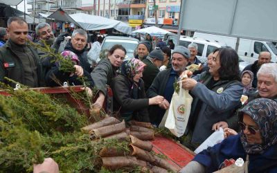 Korkuteli Orman İşletme Müdürlüğü 1000 fidan dağıtımı yaptı

