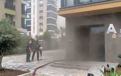 Lüks dairedeki yangın ev sahibini ağlattı
