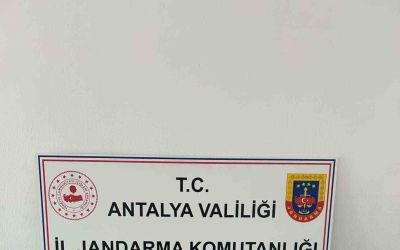 Antalya’da kaçak silah operasyonu
