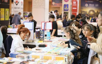 Kepez Kitap Fuarı kitapseverlerin akınına uğruyor
