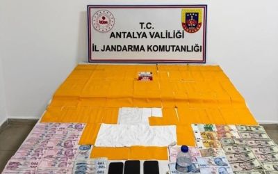 Alanya’da 75 bin kullanımlık uyuşturucu madde ele geçirildi: 2 gözaltı