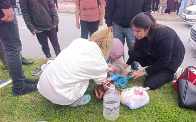 Antalya’da yürekleri ağza getiren kaza: Aniden yola fırlayan 5 yaşındaki çocuğa otomobil çarptı
