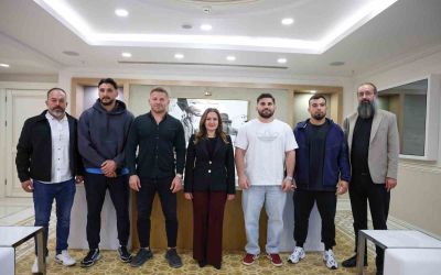 Başkan Vekili Özdemir başpehlivanları ağırladı: 