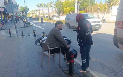 Otomobil ile motosikletin çarpıştığı kazada 1 kişi yaralandı
