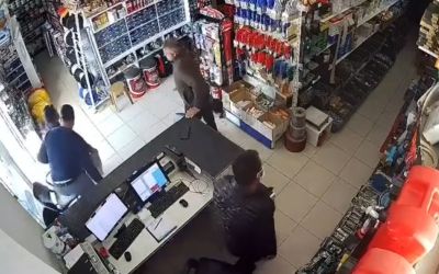 Antalya’da depremi fark edince sokağa fırladılar