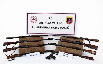 Jandarma’dan ruhsatsız silah operasyonu
