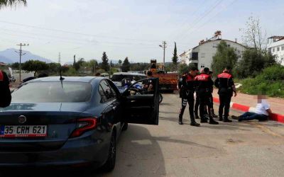 Polisin ’dur’ ihtarına uymadı, 15 kilometrelik kovalamaca sonucu yakalandı
