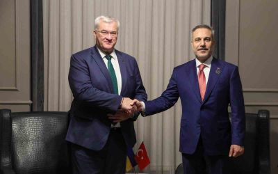 Bakan Fidan, Ukraynalı mevkidaşı ile bir araya geldi
