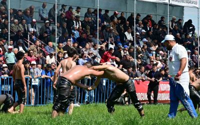 Kepez’in er meydanında deste boylarında büyük mücadele yaşandı
