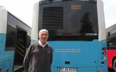 Otobüs şoföründen patenci çocuklara LED’li uyarı: 