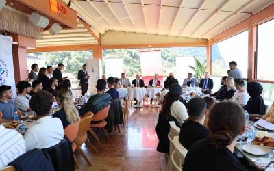 ALKÜ’de öğrenci toplulukları buluştu
