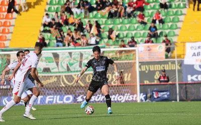 Trendyol Süper Lig: Corendon Alanyaspor: 0 - Samsunspor: 2 (İlk yarı)
