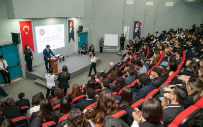 Antalya’da AUMUN’26 başladı: Gençler dünya gündemini tartışıyor
