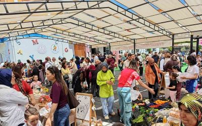 Gazzeli çocuklar için okul bahçesini semt pazarına dönüştürdüler
