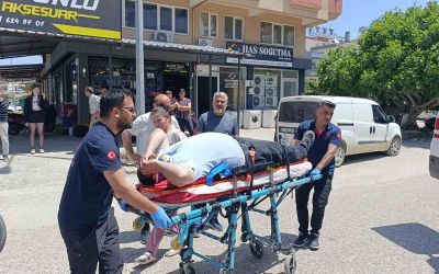 Kontrolsüz kavşakta ölümden döndüler: 4 yaralı
