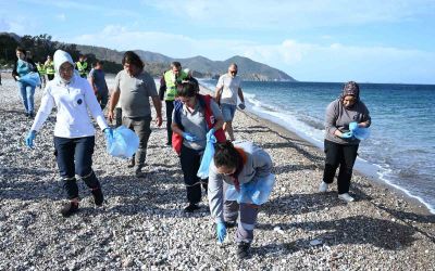 Çıralı’da sahil temizliği yapıldı
