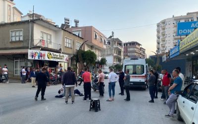 Serik’te iki motosiklet çarpıştı: 3 yaralı
