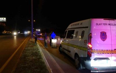 Virajı alamayan motosiklet refüje çarptı: 18 yaşındaki genç hayatını kaybetti
