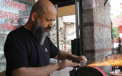 Antalya’da bıçakçılarda bayram mesaisi
