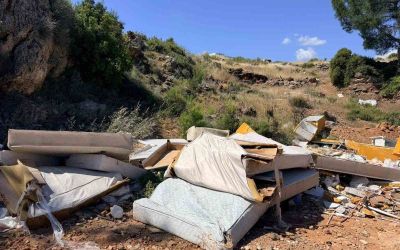 Kepez’de çevreyi kirletenlere foto kapanlı takip
