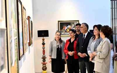 Muratpaşa’da ‘Zamansız Motifler’ sanatseverlerle buluştu
