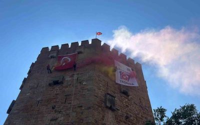 Alanya’da JAK ekiplerinden Alanya Kızılkule’de nefes kesen gösteri
