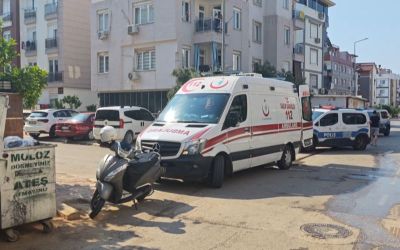 Kendini kilitlediği evi yakmaya çalıştı, yakalanınca sinir krizi geçirdi
