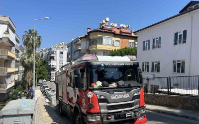 Alanya’da apartman dairesinde çıkan yangın korkuttu
