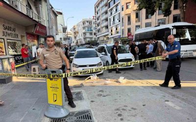 Doğum günü pastasıyla yürürken silahlı saldırıya uğradı
