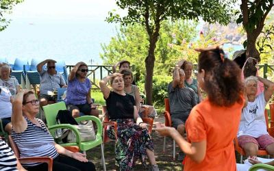 Muratpaşa’dan Parkinson hastalarına hareket desteği
