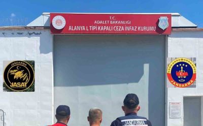 Alanya’da 23 yıl hapis cezasıyla aranan hükümlü yakalandı
