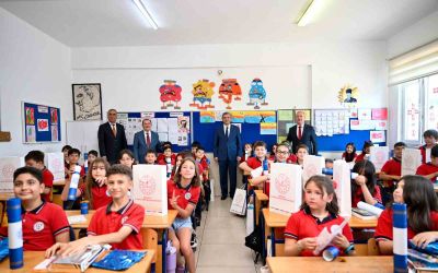 Antalya’da 484 bin 576 öğrenci karne heyecanı yaşadı
