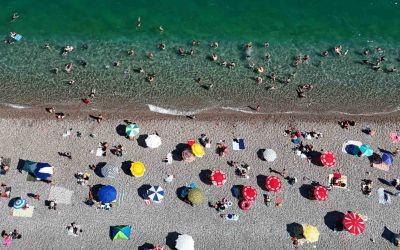 Antalya’da termometreler 41 dereceyi gösterdi, hissedilen sıcaklık bunalttı
