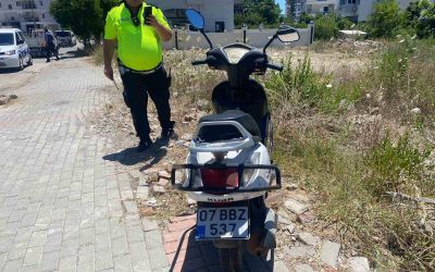 Gazipaşa’da motosiklet ile kamyonet çarpıştı: 1 yaralı

