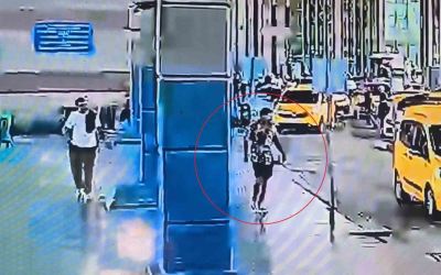 Otogarın dışındaki çuvala gizlediği bıçağı alıp 2 güvenlik görevlisini yaraladı

