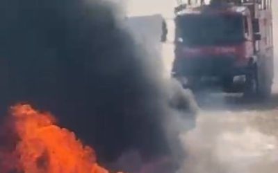 Antalya’da seyir halindeki otomobil alev topuna döndü
