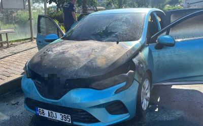 Seyir halindeki otomobil alev aldı, ilk müdahale orman işletme personelinden geldi
