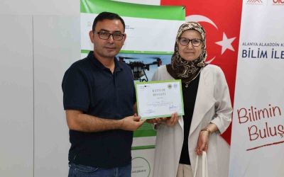 Alanyalı çiftçilere tarımın geleceği anlatıldı
