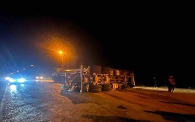 Devrilen beton mikserinin sürücüsü hafif yaralandı
