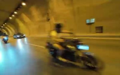 Motosikletli gence çarpıp kask kamerası görüntülerinin silindiği iddiası
