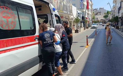 Motosikletiyle yayaya çarptı, trafik ekibini beklemeyip gitti
